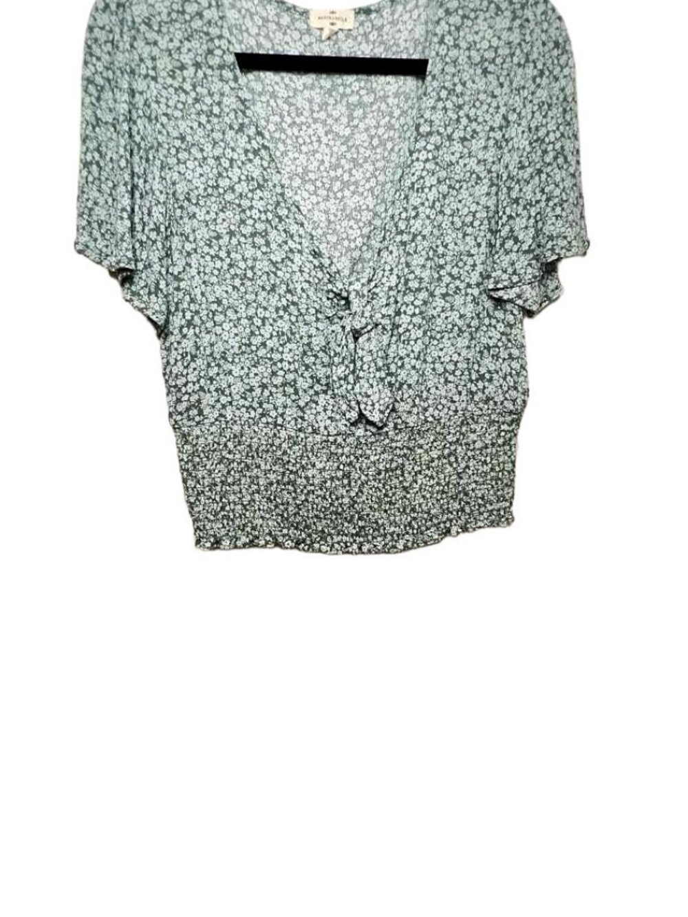 Mason & Belle Women's Large Green Floral Short Sleeve V-Neck Crop Top Smocked